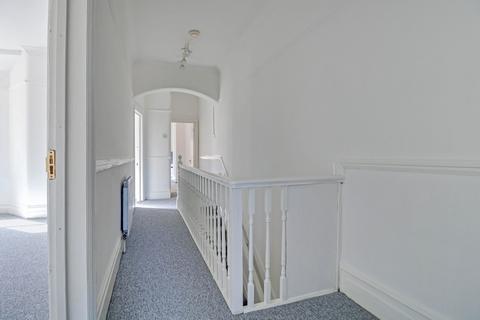 11a Herbert Grove, Southend-on-sea, SS1 2AT