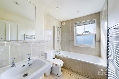 4 Grange Road, West Molesey, KT8 2PP