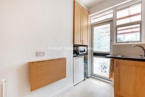 58 Rayford Avenue, London, SE12 0NG