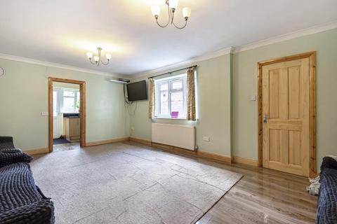 64 Bryant Avenue, Slough, SL2 1LG