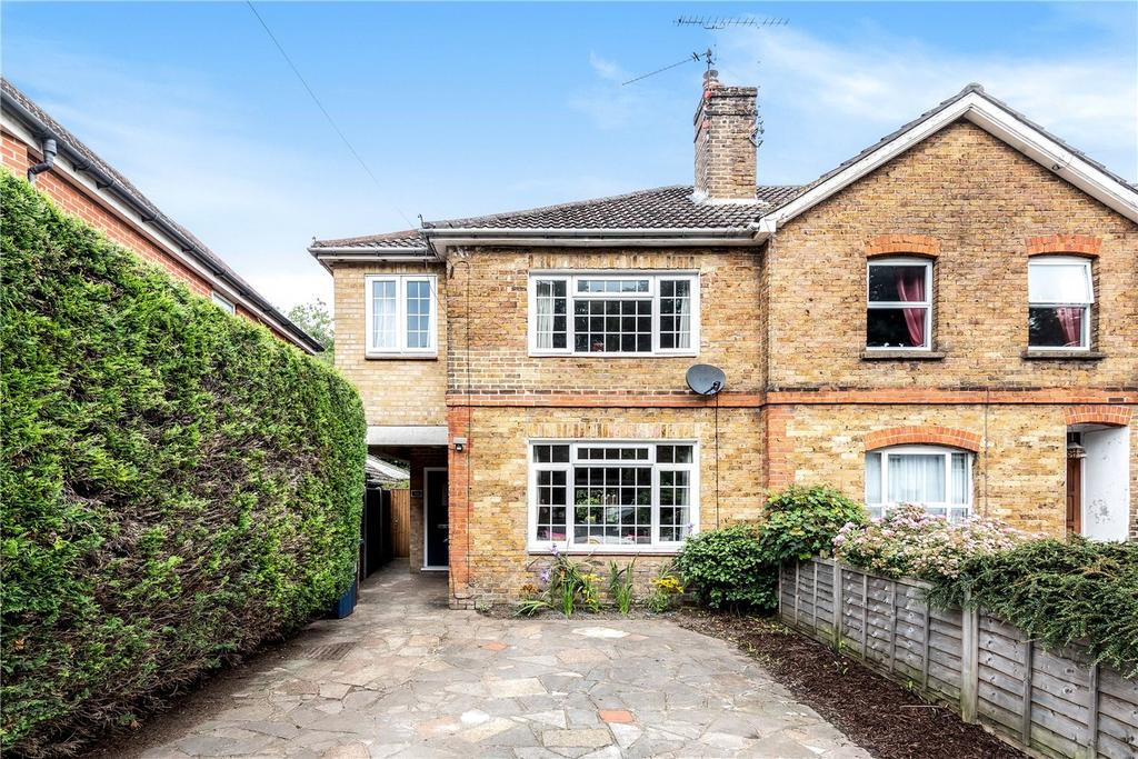 Abbey Street, Farnham, Surrey, GU9 4 bed townhouse £685,000
