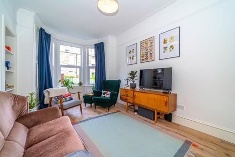 20 Noble Place, Edinburgh, EH6 8AX