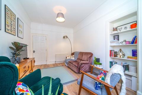 20 Noble Place, Edinburgh, EH6 8AX