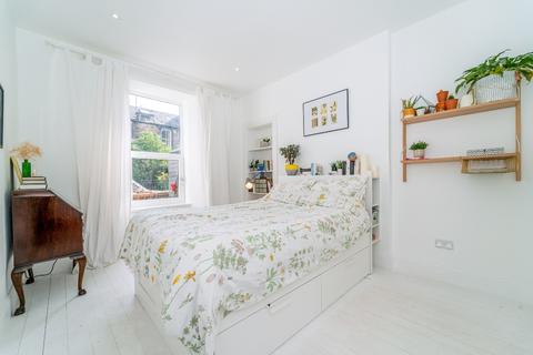 20 Noble Place, Edinburgh, EH6 8AX