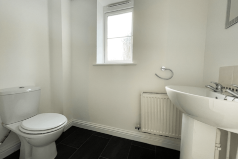 17 Dairy Way, Irthlingborough, Wellingborough, NN9 5TH