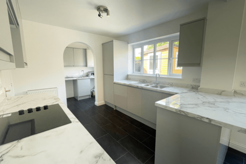 17 Dairy Way, Irthlingborough, Wellingborough, NN9 5TH