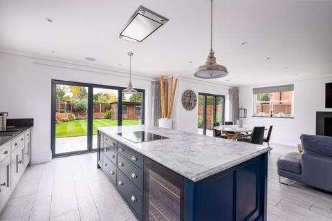 Tembani Pembroke Road, Woking, GU22 7DP