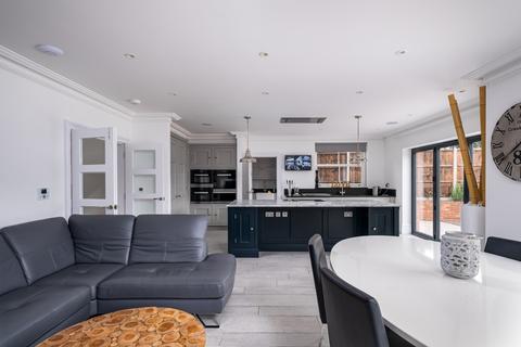 Tembani Pembroke Road, Woking, GU22 7DP