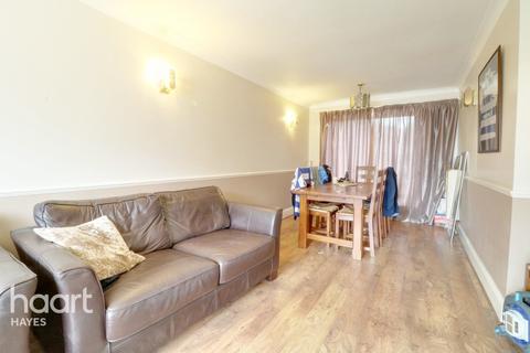 6 Kendal Close, Hayes, UB4 8SX
