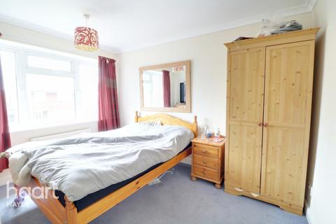 6 Kendal Close, Hayes, UB4 8SX