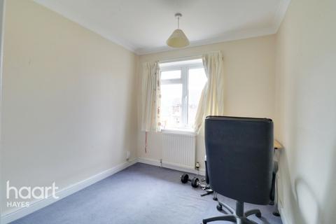 6 Kendal Close, Hayes, UB4 8SX