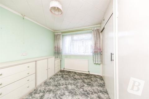 5 Epping Close, Romford, RM7 8BH