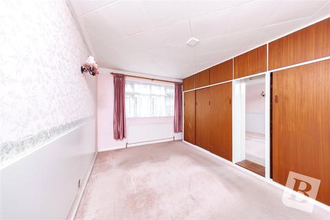 5 Epping Close, Romford, RM7 8BH