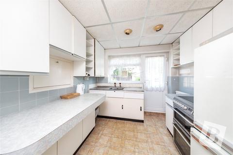 5 Epping Close, Romford, RM7 8BH