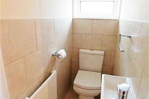 83 Edington Road, London, SE2 9JX