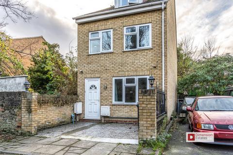 3 bedroom detached house to rent, Nile Close, Rectory Road, Stoke Newington, London, N16