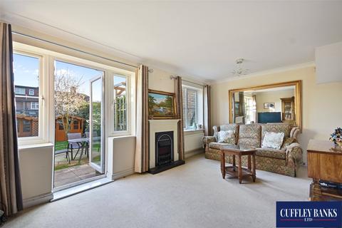 5 Doris Ashby Close, Perivale, Greenford, UB6 7FD