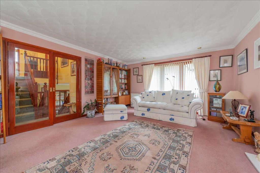Dave Barrie Avenue, Larkhall 4 bed detached house £289,995