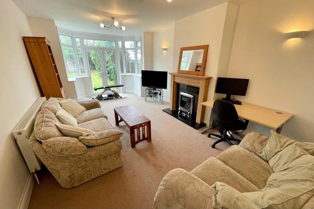 Forest Road, Oldbury, B68 3 bed semidetached house £300,000