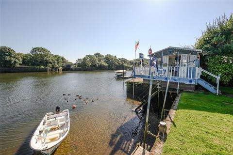 31 Strawberry Vale, Twickenham, TW1 4RX