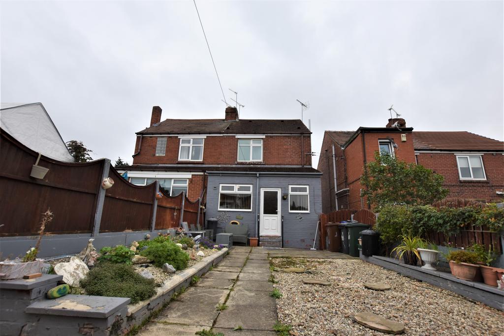 Tingle Bridge Lane, Hemingfield, Barnsley, S73 0NT 3 bed semidetached