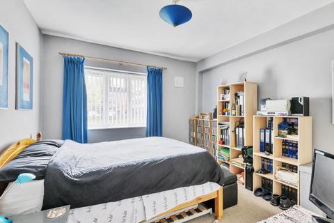 Flat 3, Ivanhoe House Rinaldo Road, London, SW12 8PS