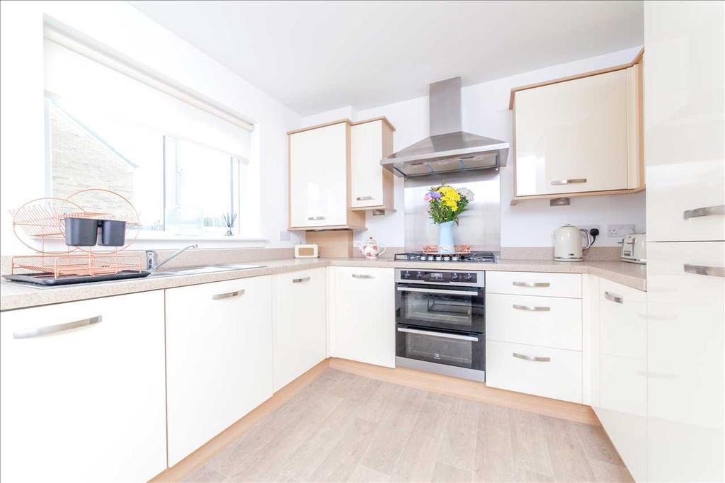 Kitchen / Diner /
