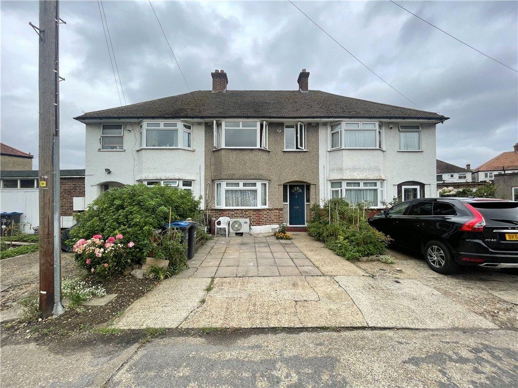 Vale Road, Mitcham, CR4 3 bed terraced house £500,000