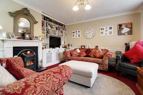 32 Cornfield Road, Rowley Regis, B65 8HL