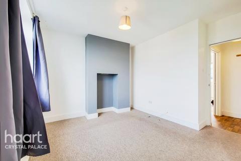 303b Grange Road, Upper Norwood, London, SE25 6TD