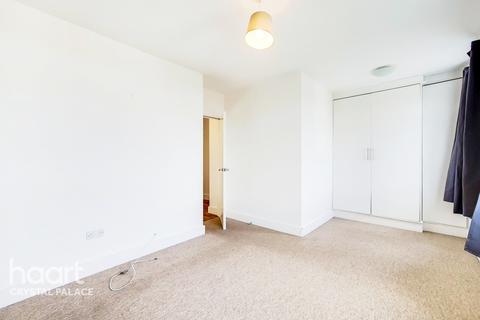 303b Grange Road, Upper Norwood, London, SE25 6TD