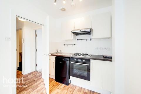 303b Grange Road, Upper Norwood, London, SE25 6TD