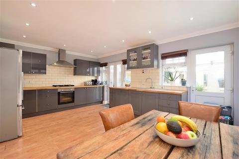 3 Carlton Avenue, Ramsgate, CT11 9BP