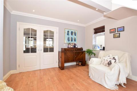 3 Carlton Avenue, Ramsgate, CT11 9BP