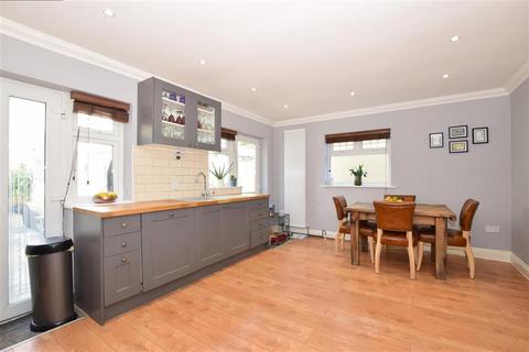 3 Carlton Avenue, Ramsgate, CT11 9BP