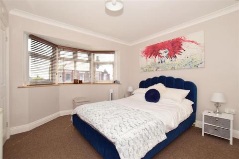 3 Carlton Avenue, Ramsgate, CT11 9BP