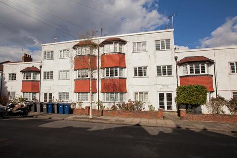 Crown Court, Muswell Hill, N10