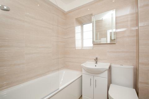 2 bedroom flat to rent, Crown Court, Muswell Hill, N10