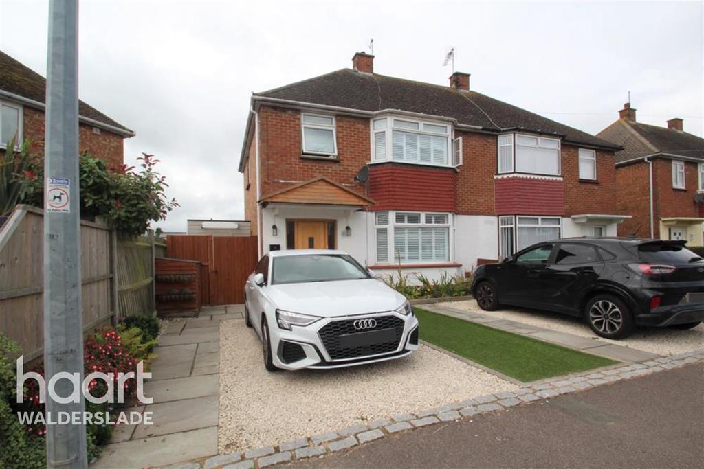 Second Avenue, Sheerness, ME12 3 bed semidetached house £1,200 pcm