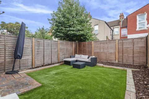 24a Heaton Road, Mitcham, CR4 2BU