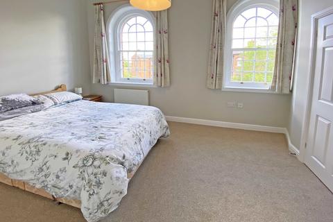 2 Lawrence Walk, Exminster, Exeter, EX6 8TP