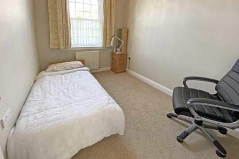 2 Lawrence Walk, Exminster, Exeter, EX6 8TP