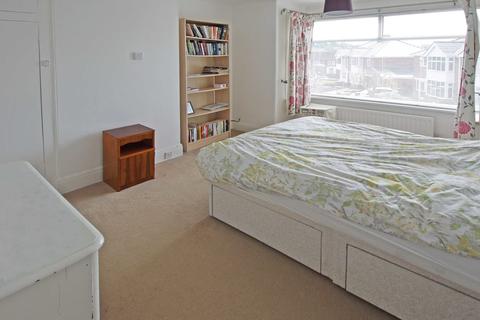7 Broom Close, Exeter, EX2 5JF