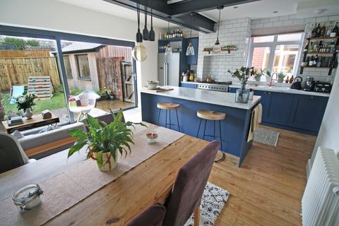 1 Hamilton Road, Topsham, Exeter, EX3 0LH