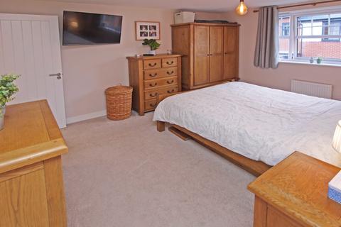 82 Old Quarry Drive, Exminster, Exeter, EX6 8FE