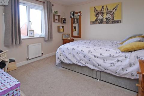 82 Old Quarry Drive, Exminster, Exeter, EX6 8FE