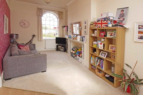 7 Upper Cloister Walk, Exminster, Exeter, EX6 8TY