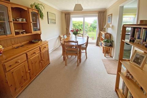 1 Brownlees, Exminster, Exeter, EX6 8SW