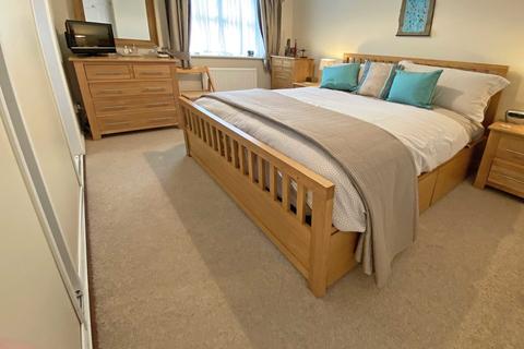 1 Brownlees, Exminster, Exeter, EX6 8SW
