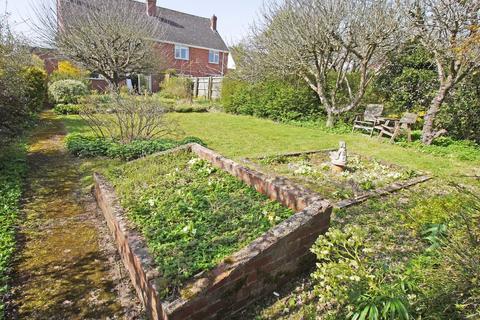 53 Countess Wear Road, Exeter, EX2 6LR